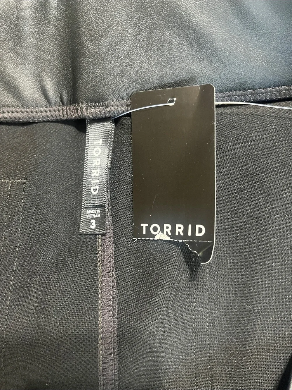 Torrid Pants Sz 3XL Full Signature Waist +  Pocket Faux Leather Leggings Casual